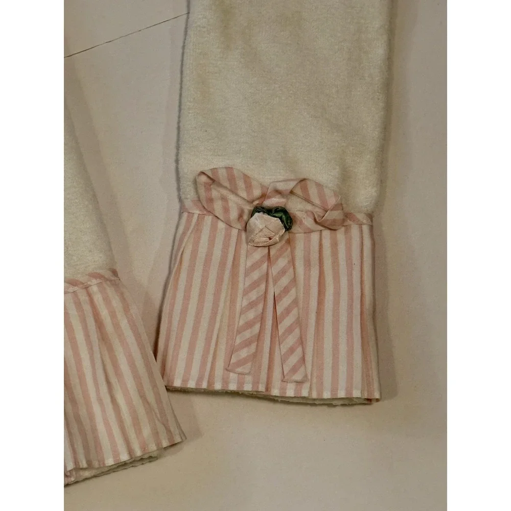 Vintage AVANTI Rosebud pink white striped ruffled bath towel plus 2 wash cloths